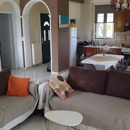 Vakantiehuis Riverside Family House Potamion