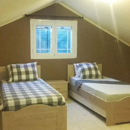 Riverside Family House Vakantiehuis *