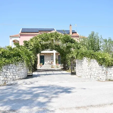 Riverside Family House Vakantiehuis *